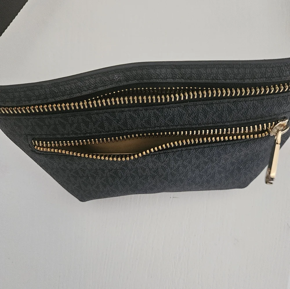 Michael kors logo double-zip fanny pack